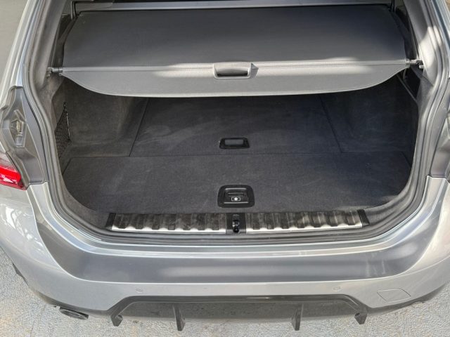 BMW 320 usata, con Sensori di parcheggio posteriori