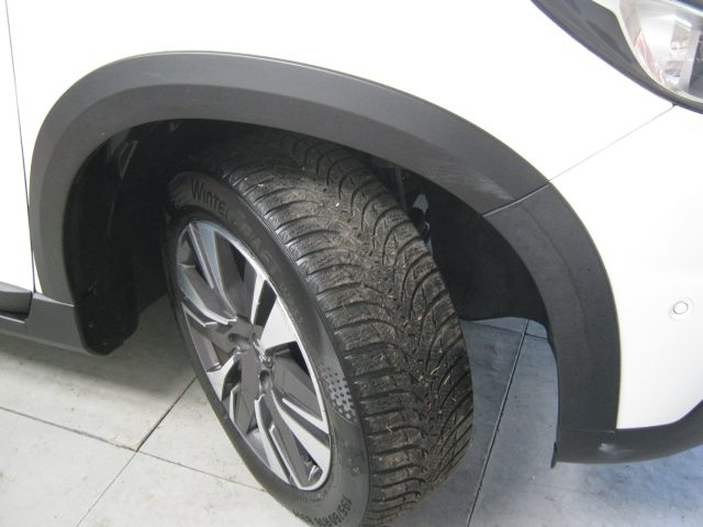 PEUGEOT 2008 usata, con Sensori di parcheggio posteriori