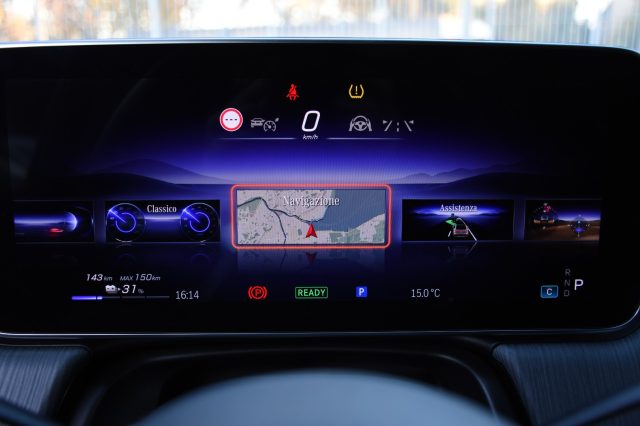 MERCEDES-BENZ EQE usata, con Bracciolo