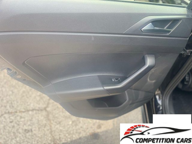 VOLKSWAGEN Polo usata, con Sedile posteriore sdoppiato