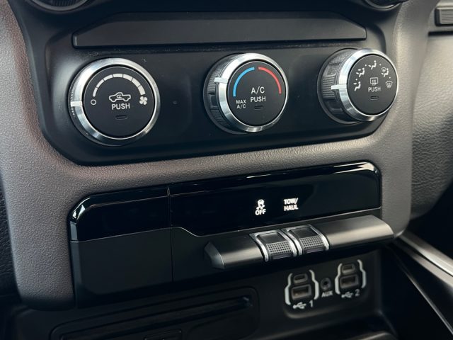 DODGE RAM usata, con Luci diurne LED