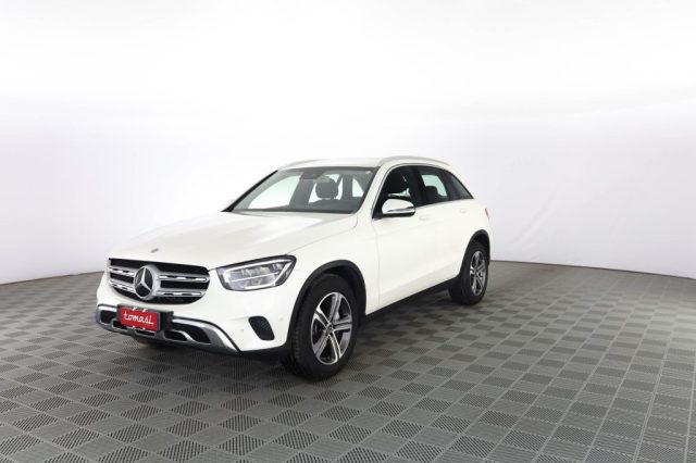 MERCEDES-BENZ CLA usata 0