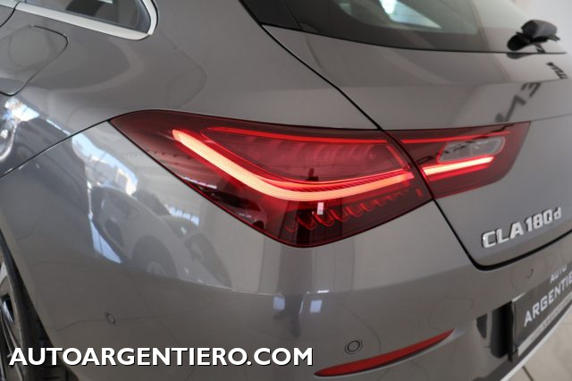 MERCEDES-BENZ CLA 180 usata, con Controllo elettronico della corsia