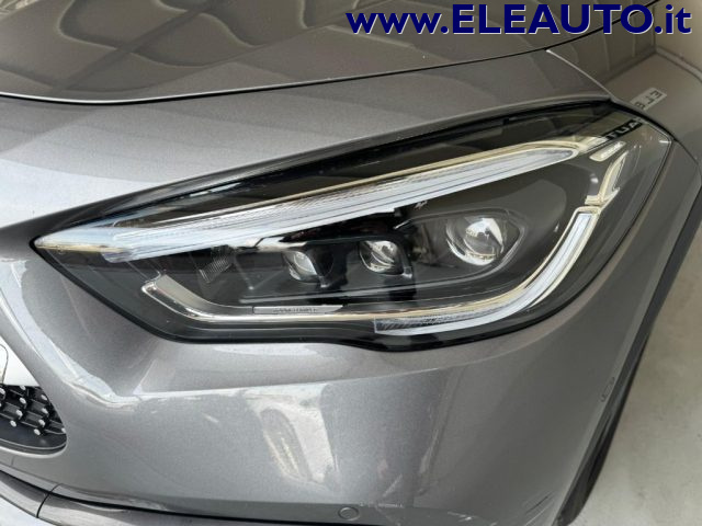 MERCEDES-BENZ GLA 200 usata, con Chiusura centralizzata
