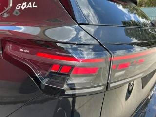 VOLKSWAGEN Tiguan usata, con Bracciolo