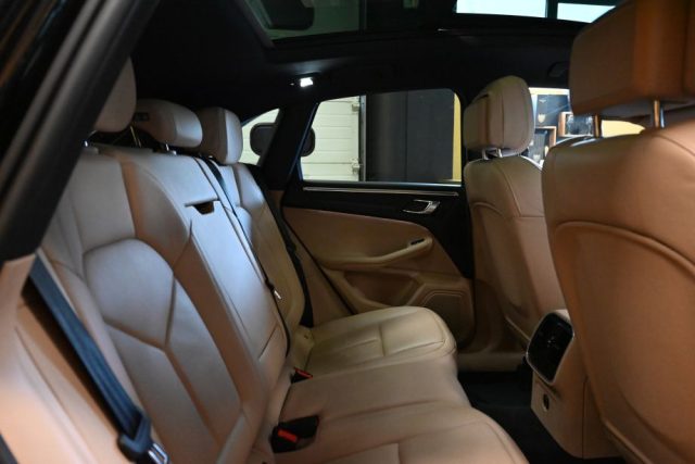 PORSCHE Macan usata 31