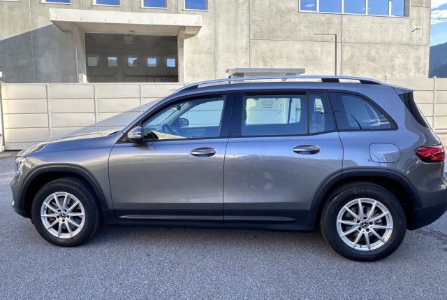 MERCEDES-BENZ GLB 200 usata, con Airbag