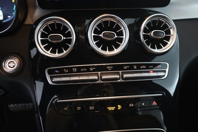MERCEDES-BENZ GLC 300 usata 16