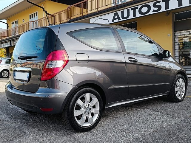 MERCEDES-BENZ A 150 usata, con Airbag testa