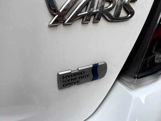 TOYOTA Yaris usata, con Telecamera per parcheggio assistito