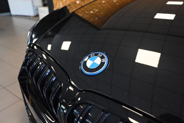BMW 330 usata 15
