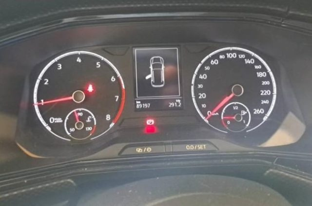 VOLKSWAGEN T-Cross usata, con Autoradio