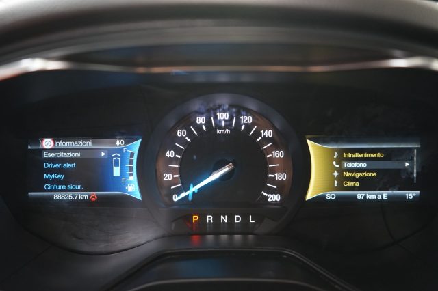 FORD Mondeo usata, con Park Distance Control