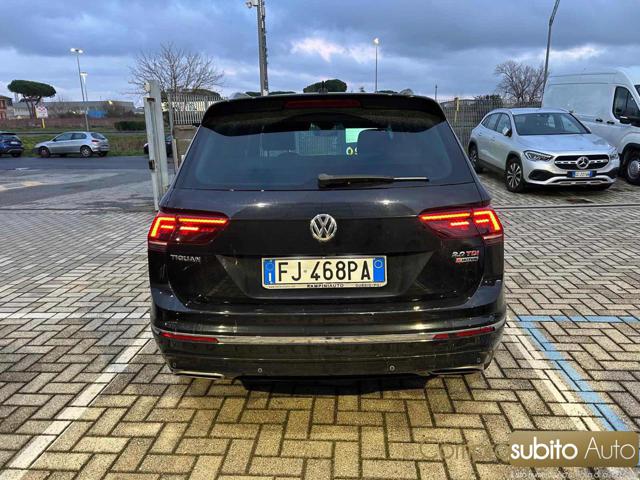 VOLKSWAGEN Tiguan usata, con Airbag laterali