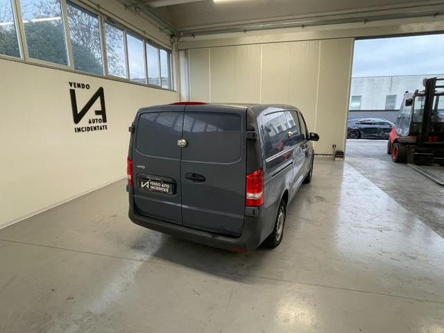 MERCEDES-BENZ eVito usata, con ESP