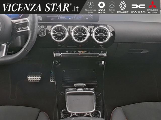 MERCEDES-BENZ CLA 180 usata, con Chiusura centralizzata