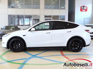 TESLA Model Y usata, con USB