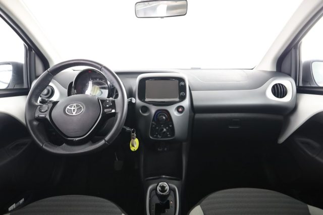 TOYOTA Aygo usata 10