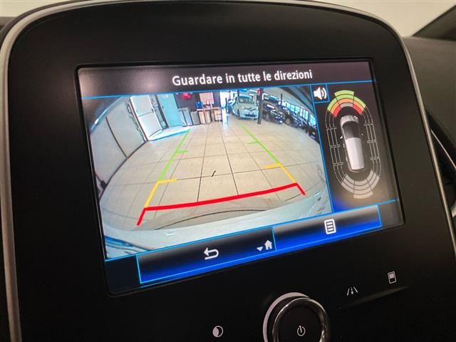 RENAULT Scenic usata, con USB