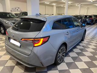 TOYOTA Corolla usata, con Autoradio