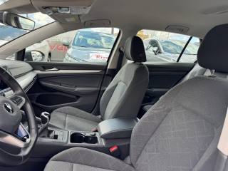VOLKSWAGEN Golf usata, con Autoradio