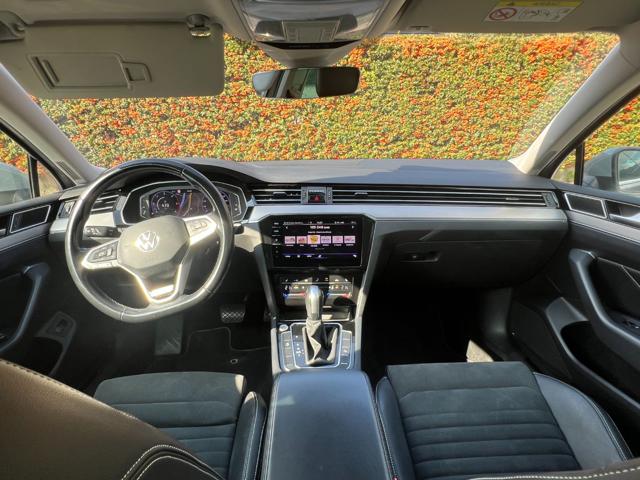 VOLKSWAGEN Passat Variant usata, con Cerchi in lega