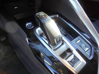 PEUGEOT 3008 usata, con Sensore di luce