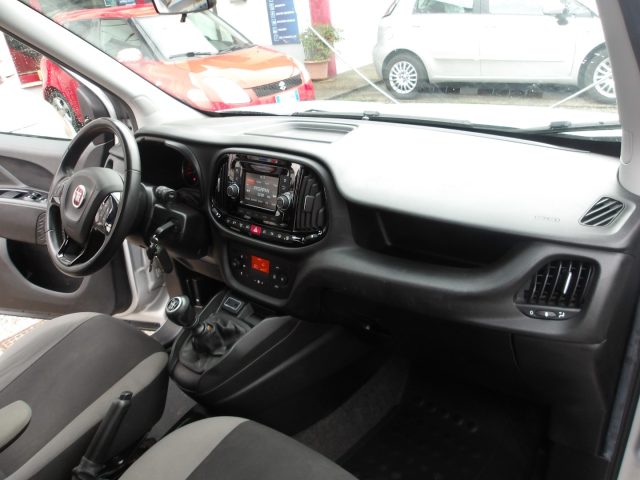 FIAT Doblo usata, con Specchietti laterali elettrici
