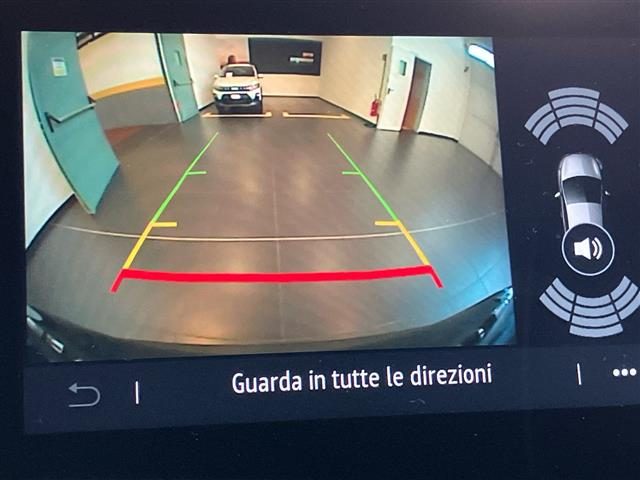 RENAULT Captur usata, con USB