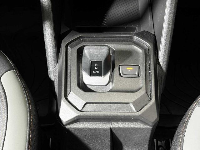 DACIA Duster usata 28