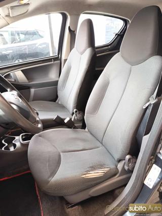 TOYOTA Aygo usata 12