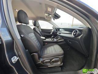 ALFA ROMEO Stelvio usata, con Fari Xenon
