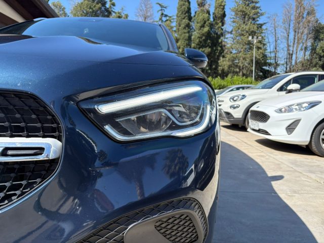 MERCEDES-BENZ GLA 200 usata, con Airbag