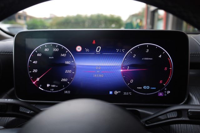 MERCEDES-BENZ C 200 usata, con Fari direzionali