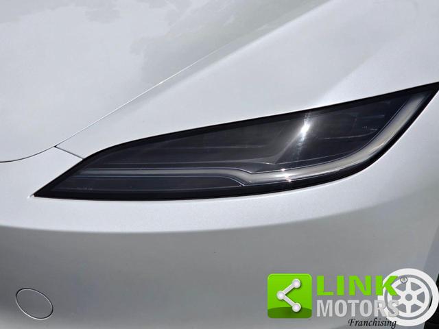 TESLA Model 3 usata, con Hill holder