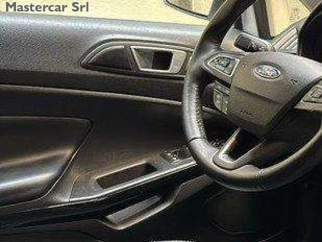 FORD EcoSport usata, con Autoradio