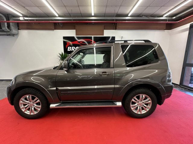 MITSUBISHI Pajero usata, con Airbag Passeggero