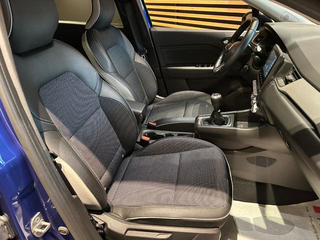 RENAULT Captur usata, con Sistema di navigazione