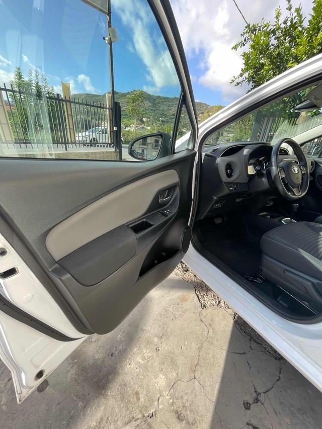 TOYOTA Yaris usata, con Sensore di pioggia