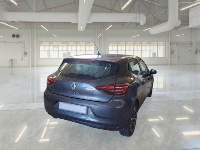 RENAULT Clio usata, con Autoradio