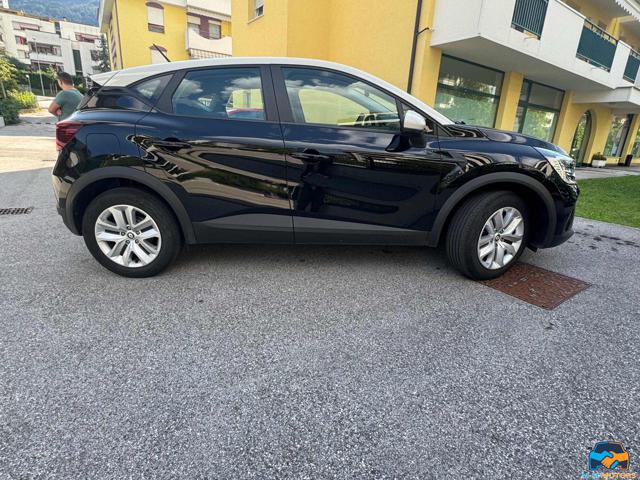 RENAULT Captur usata, con Autoradio