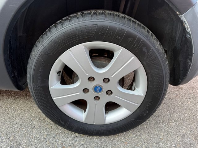 FIAT Sedici usata, con Specchietti laterali elettrici