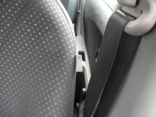 TOYOTA Yaris usata 32