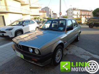 BMW 318 i 4 porte