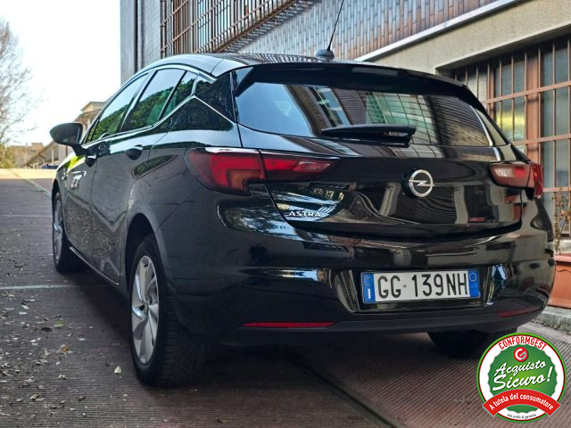 OPEL Astra usata, con Alzacristalli elettrici