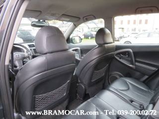 TOYOTA RAV 4 usata, con Volante in pelle
