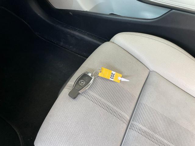 MERCEDES-BENZ CLA 200 usata, con USB