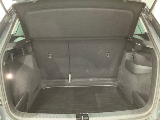 SKODA Karoq usata, con Fendinebbia