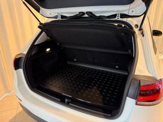 MERCEDES-BENZ B 180 usata, con Volante in pelle