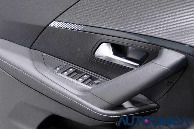 PEUGEOT 2008 usata, con Sensore di pioggia